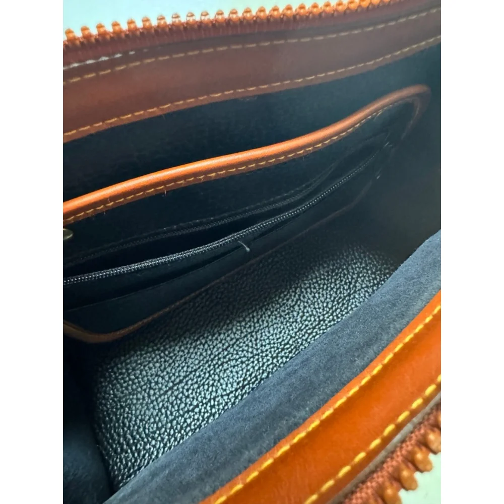 Vintage Dooney & Bourke Classic Boston Style All Weather pebble Leather Satchel